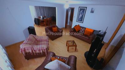 Casa de 3 alcobas en venta en Carlos Alban Bosa, Bogotá, 460 m² · foto 8 de 20