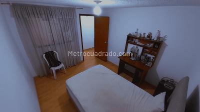 Casa de 3 alcobas en venta en Carlos Alban Bosa, Bogotá, 460 m² · foto 16 de 20