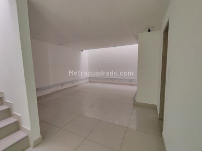 Casa de 5 alcobas en venta en Normandia Occidental, Bogotá, 291 m² · foto 17 de 20