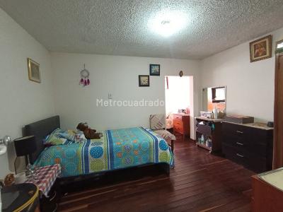 Casa de 5 alcobas en venta en La Libertad Barrios Unidos, Bogotá, 164 m² · foto 9 de 20