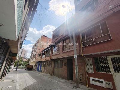 Casa de 5 alcobas en venta en Villa Del Campo, Bogotá, 192 m² · foto 2 de 19