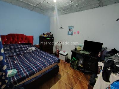 Casa de 5 alcobas en venta en Villa Del Campo, Bogotá, 192 m² · foto 7 de 19