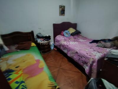 Casa de 5 alcobas en venta en Villa Del Campo, Bogotá, 192 m² · foto 8 de 19