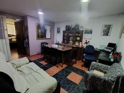 Casa de 5 alcobas en venta en Villa Del Campo, Bogotá, 192 m² · foto 10 de 19