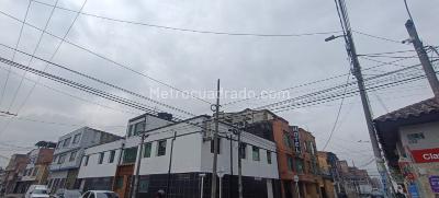 Casa de 5 alcobas en venta en Fontibon Centro, Bogotá, 144 m² · foto 5 de 16
