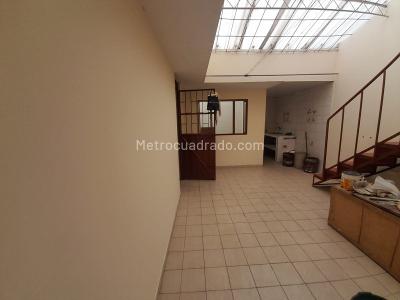 Casa en venta en Candelaria La Nueva, Bogotá · foto 10 de 15