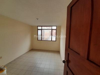Casa en venta en Candelaria La Nueva, Bogotá · foto 11 de 15