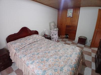 Casa de 5 alcobas en venta en La Campiña, Bogotá, 387 m² · foto 8 de 20