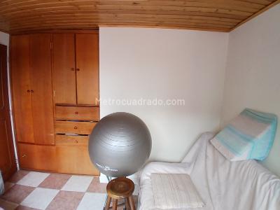 Casa de 5 alcobas en venta en La Campiña, Bogotá, 387 m² · foto 9 de 20