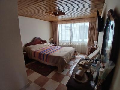 Casa de 5 alcobas en venta en La Campiña, Bogotá, 387 m² · foto 10 de 20