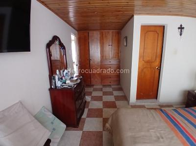 Casa de 5 alcobas en venta en La Campiña, Bogotá, 387 m² · foto 13 de 20