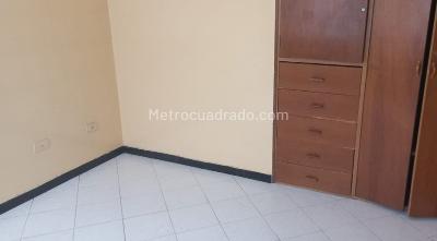 Casa de 5 alcobas en venta en La Campiña, Bogotá, 387 m² · foto 19 de 20