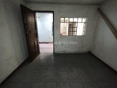 Casa de 5 alcobas en venta en El Olivo Fontibon, Bogotá, 259 m² · foto 7 de 20