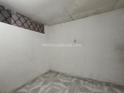 Casa de 5 alcobas en venta en El Olivo Fontibon, Bogotá, 259 m² · foto 11 de 20