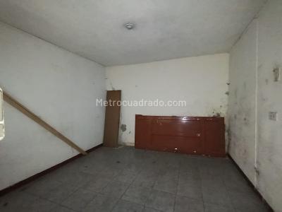 Casa de 5 alcobas en venta en El Olivo Fontibon, Bogotá, 259 m² · foto 14 de 20