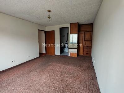 Casa de 5 alcobas en venta en Santa Matilde, Bogotá, 255 m² · foto 10 de 20