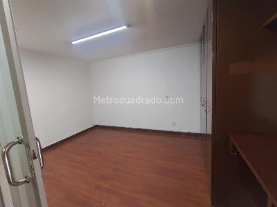 Casa de 5 alcobas en venta en Las Ferias, Bogotá, 280 m² · foto 3 de 20