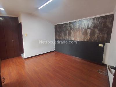 Casa de 5 alcobas en venta en Las Ferias, Bogotá, 280 m² · foto 7 de 20