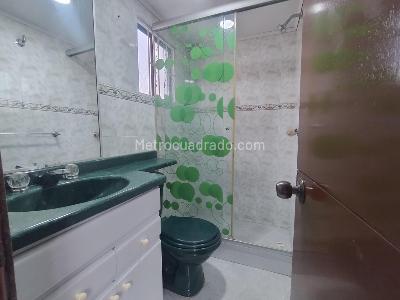 Casa de 5 alcobas en venta en Las Ferias, Bogotá, 280 m² · foto 9 de 20