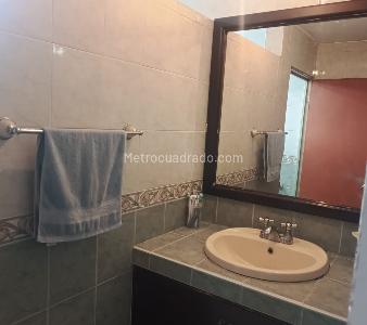 Casa de 5 alcobas en venta en La Pradera, Bogotá, 400 m² · foto 12 de 20