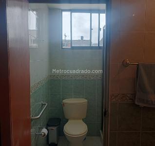 Casa de 5 alcobas en venta en La Pradera, Bogotá, 400 m² · foto 13 de 20