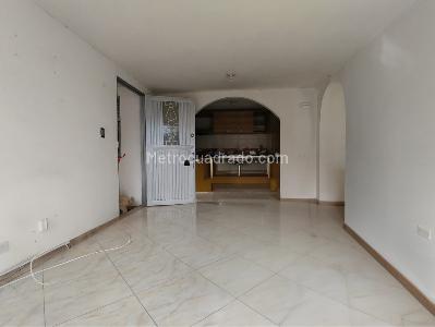 Casa de 5 alcobas en venta en Santa Rita, Bogotá, 345 m² · foto 15 de 20