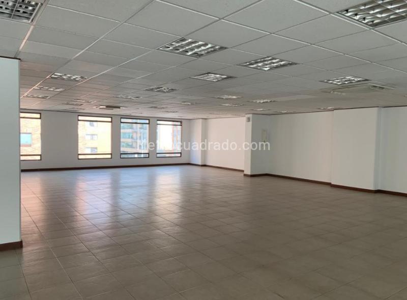 Oficina en Arriendo, El Chico, Bogotá D.C. - Vista 2