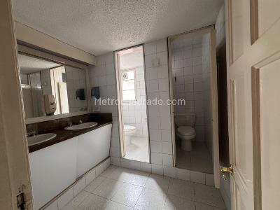 Casa en arriendo en Chapinero Alto, Bogotá · foto 12 de 20