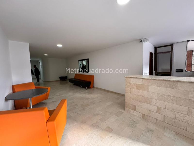 Edificio de Oficinas en Arriendo, El Chico, Bogotá D.C. - Vista 2