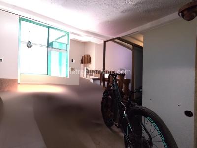 Casa de 5 alcobas en venta en Isla Del Sol, Bogotá, 288 m² · foto 13 de 15