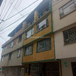 Casa de 5 alcobas en venta en El Rincon Suba, Bogotá, 272 m² · foto 2 de 12
