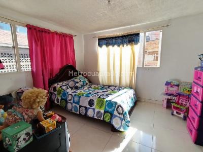 Casa de 5 alcobas en venta en Pastrana, Bogotá, 72 m² · foto 15 de 17