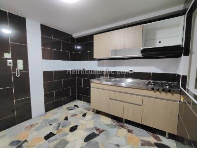Casa de 5 alcobas en venta en Aguas Claras, Bogotá, 341 m² · foto 8 de 20
