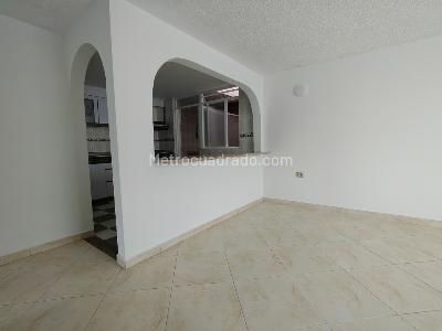 Casa de 5 alcobas en venta en Aguas Claras, Bogotá, 341 m² · foto 15 de 20