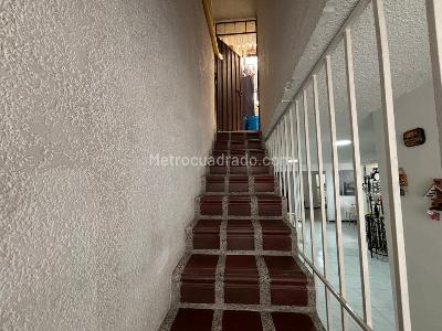Casa de 5 alcobas en venta en Kennedy Central, Bogotá, 360 m² · foto 12 de 20