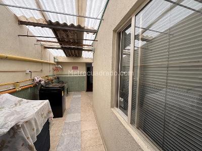 Casa de 5 alcobas en venta en Kennedy Central, Bogotá, 360 m² · foto 6 de 20