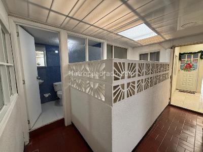 Casa de 5 alcobas en venta en Kennedy Central, Bogotá, 360 m² · foto 8 de 20