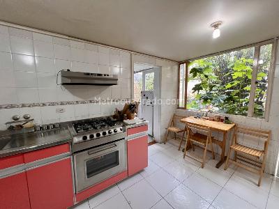 Casa de 4 alcobas en venta en Alhambra, Bogotá, 250 m² · foto 4 de 20