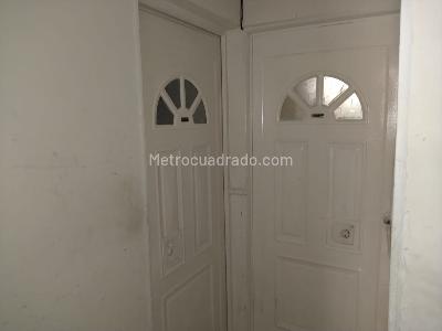 Casa de 5 alcobas en venta en Versalles, Bogotá, 384 m² · foto 4 de 10