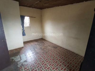 Casa de 5 alcobas en venta en San Jose Sur, Bogotá, 260 m² · foto 3 de 20