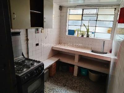 Casa de 5 alcobas en venta en San Jose Sur, Bogotá, 260 m² · foto 5 de 20