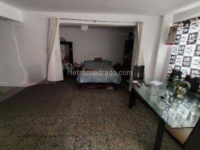 Casa de 5 alcobas en venta en San Jose Sur, Bogotá, 260 m² · foto 10 de 20