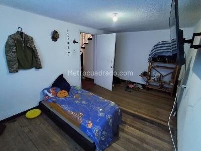 Casa de 5 alcobas en venta en San Jose Sur, Bogotá, 260 m² · foto 13 de 20