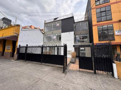 Casa de 5 alcobas en arriendo en El Lago, Bogotá, 350 m² · foto 5 de 20