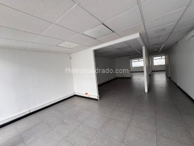 Casa de 5 alcobas en arriendo en El Lago, Bogotá, 350 m² · foto 8 de 20