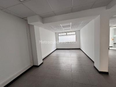 Casa de 5 alcobas en arriendo en El Lago, Bogotá, 350 m² · foto 9 de 20