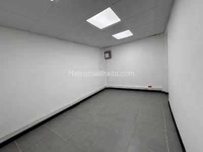 Casa de 5 alcobas en arriendo en El Lago, Bogotá, 350 m² · foto 13 de 20