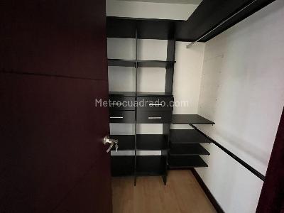 Apartamento de 2 alcobas en venta en El Poblado, Medellín, 93 m² · foto 12 de 16