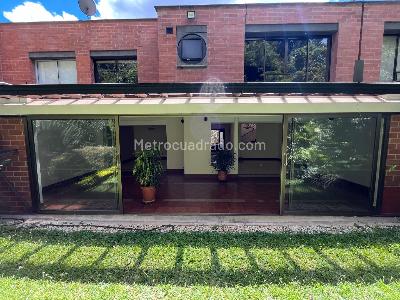 Casa de 3 alcobas en venta en El Poblado, Medellín, 257 m² · foto 5 de 18