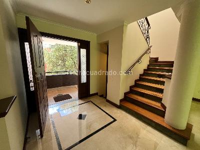 Casa de 3 alcobas en venta en El Poblado, Medellín, 257 m² · foto 7 de 18